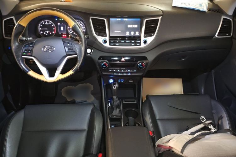 Used Hyundai Tucson 2018 1.6T Dual-Clutch Two-Wheel Drive 15th Anniversary Special Edition