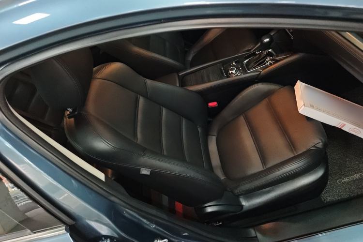 Used Mazda Atenza 2017 2.0L Blue Sky Luxury Edition