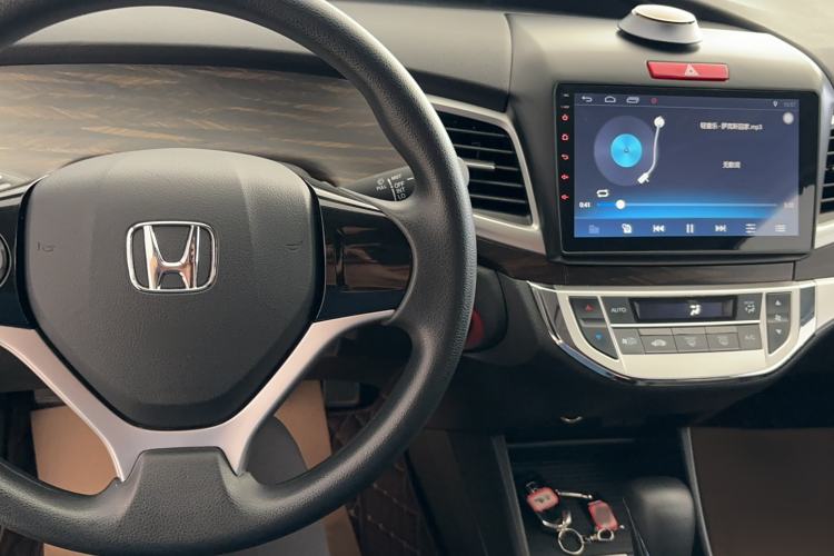 Used Honda Jade 2017 1.8L automatic Comfort version 5 seats