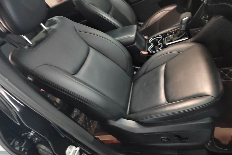 Used  Grand Commander 2018 2.0T Two-Wheel Drive Enjoy Edition China V