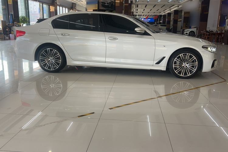 Used BMW 5 Series 2018 Restyled 530Li Leading Edition M Sport Package