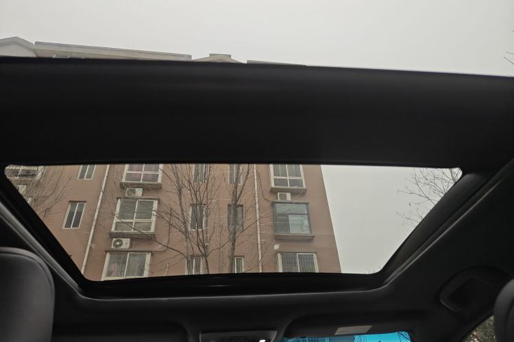 Used Toyota Avalon 2019 Dual-Engine 2.5L XLE Prestige Version China VI Standard
