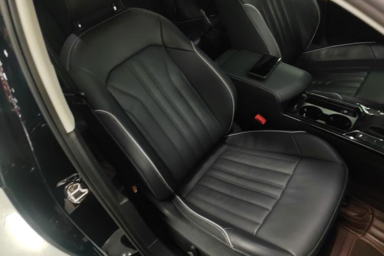 Used Volkswagen Passat 2022 330TSI Starry Elite Edition Custom Version
