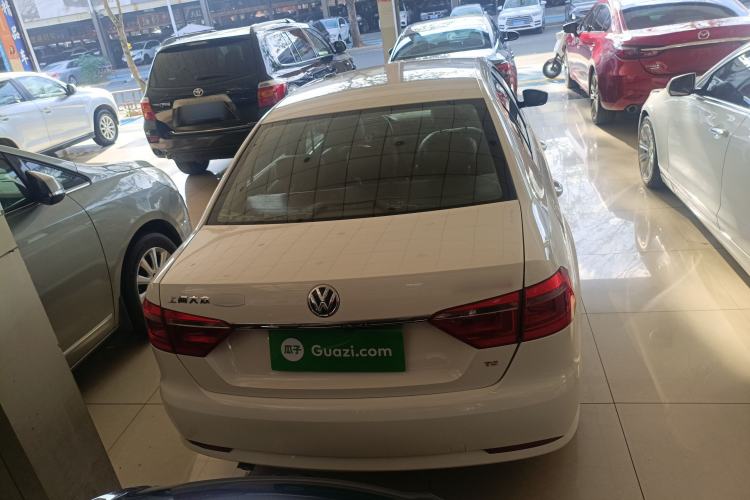 Used Volkswagen Lavida 2013 Revised Classic 1.6L Automatic Fashion Edition
