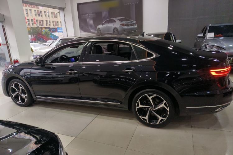 Used Volkswagen Passat 2023 Restyled 330TSI Starry Luxury Edition
