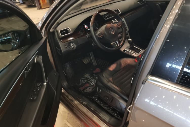 Used Volkswagen Magotan 2015 Revised 1.8TSI Prestige Version
