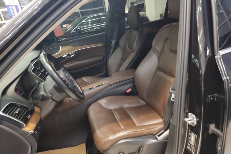 Used Volvo XC90 2020 Facelifted T6 Zhiyi Luxury 7-Seater
