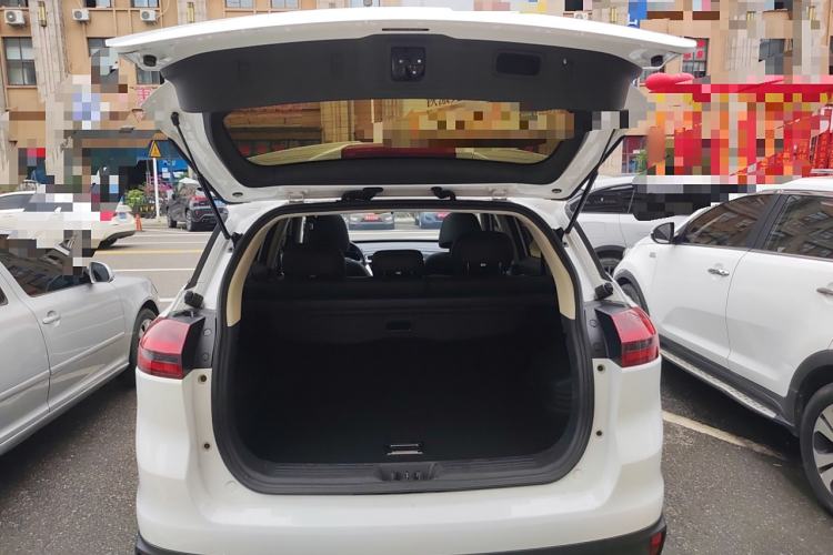 Used Geely Auto Emgrand X7 Sport 2018 1.8TD Automatic Two-Wheel Drive Smart Connect 4G Internet Edition
