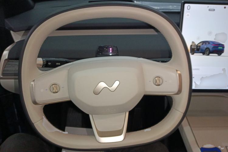 Used ONVO L60 2024 60 kWh All-Wheel Drive