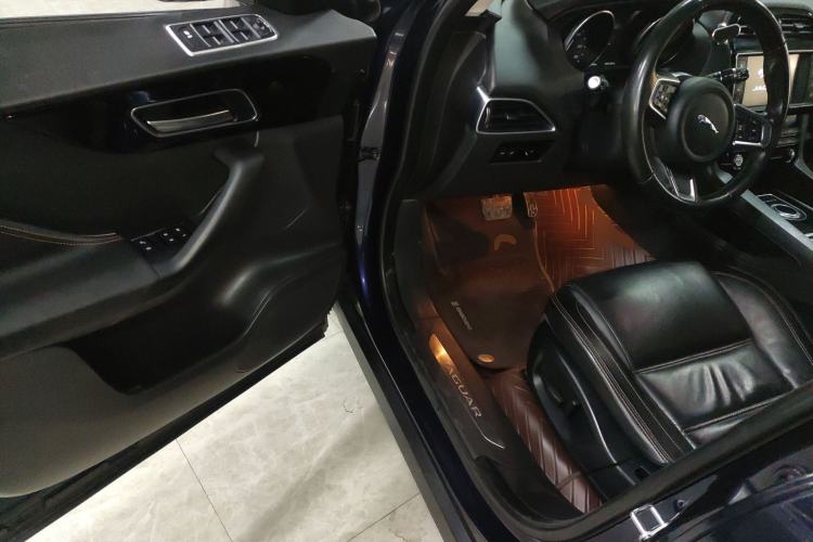 Used Jaguar F-PACE 2018 2.0T Four-Wheel Drive Urban Luxury Edition
