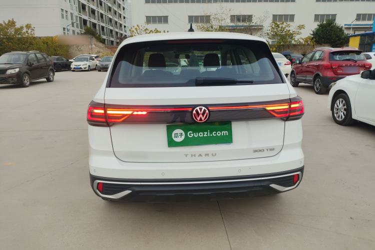 Used Volkswagen Tharu 2023 300TSI Two-Wheel-Drive Crescent Edition
