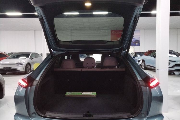 Used ONVO L60 2024 60 kWh Rear-Drive Version