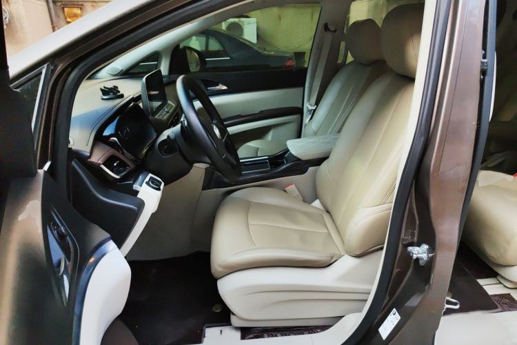 Used Buick GL8 2021 Land Cruiser Executive Class 652T Comfort Model
