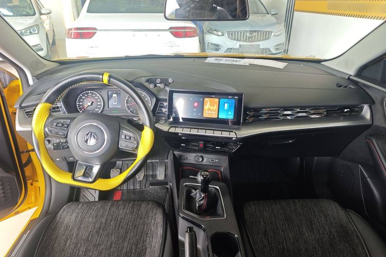 Used MG 5 2021 180 DVVT Manual Youth Luxury Edition
