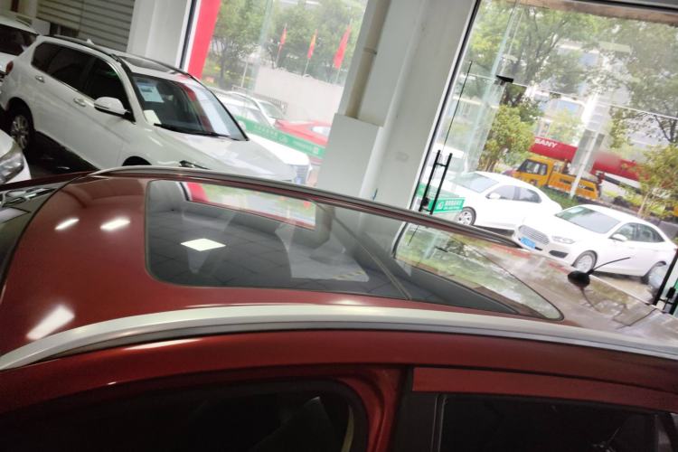 Used Suzuki S-Cross 2014 1.6L CVT Two-Wheel Drive Elite Version
