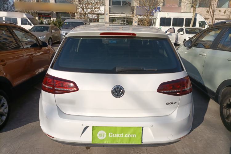 Used Volkswagen Golf 2017 1.6L Automatic Comfort Million-Vehicle Anniversary Edition
