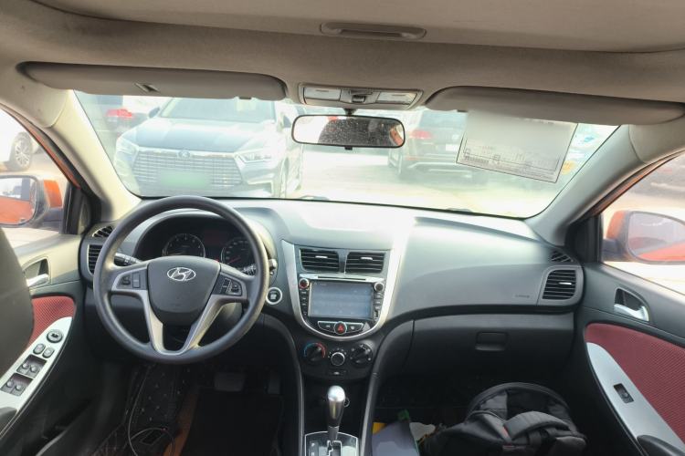 Used Hyundai Verna Ray 2014 1.6L Automatic TOP
