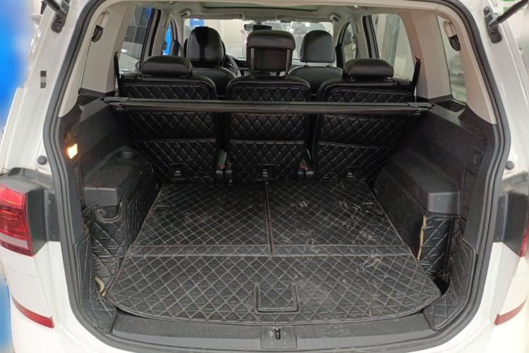 Used Volkswagen Touran 2018 Volkswagen Touran L 280TSI DSG Boundary Edition 7 Seats China V Emission Standard
