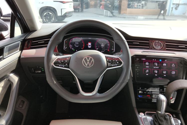 Used Volkswagen Magotan 2023 2 Million Units Commemorative Edition 330TSI DSG Luxury Version