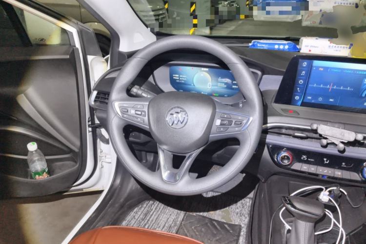 Used Buick Velite 6 2024 450km Range Commuter Version
