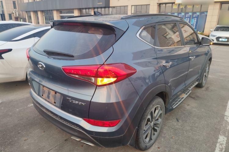 Used Hyundai Tucson 2015 1.6T Dual-Clutch Two-Wheel-Drive Leading Model
