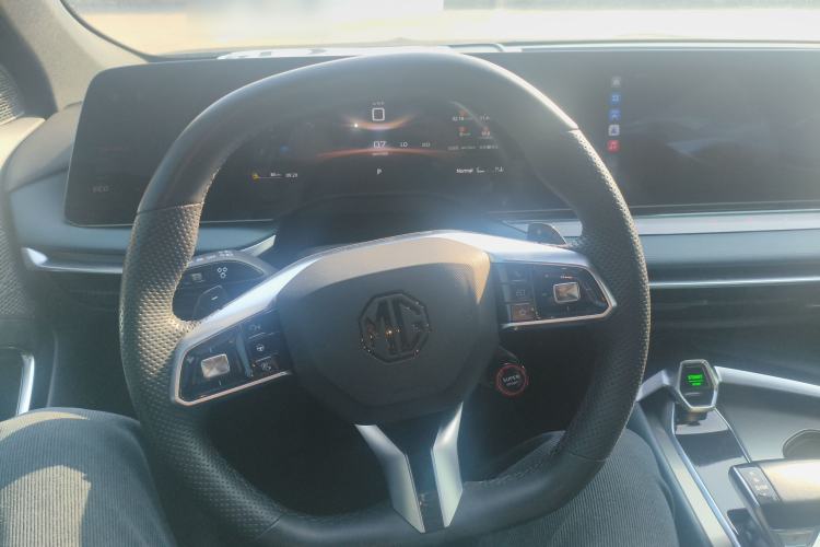 Used MG 7 2023 1.5T DCT Luxurious Supreme Edition
