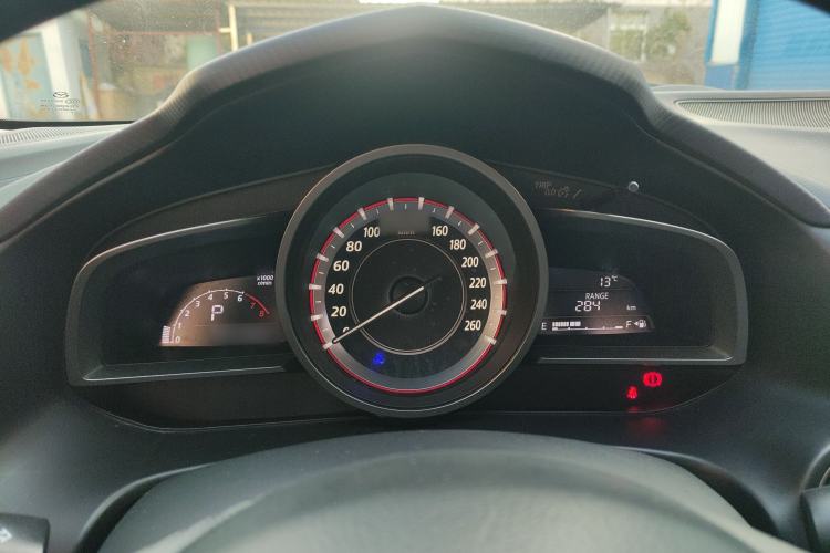 Used Mazda Mazda 3 Axela 2016 Sedan 1.5L Automatic Luxury Model
