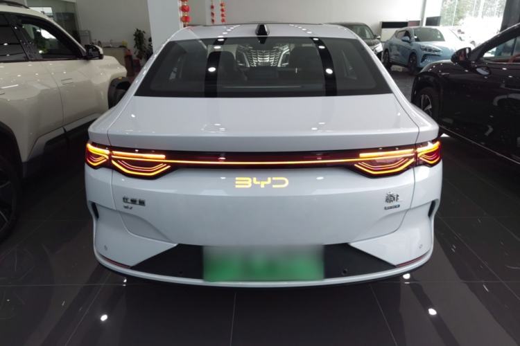 Used BYD Qin L 2025 EV 545KM Beyond Version
