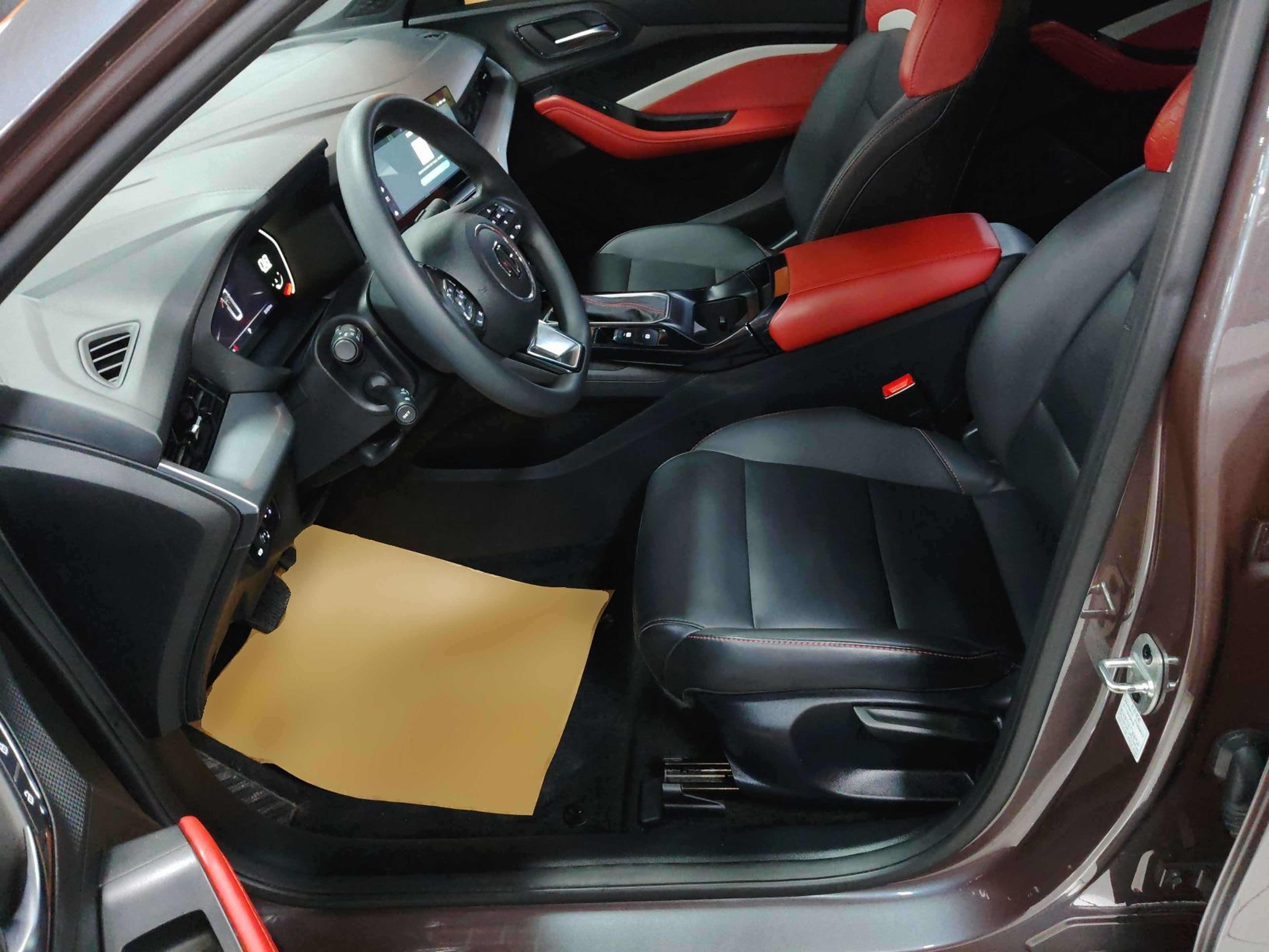 Переднее сиденье в автомобиле