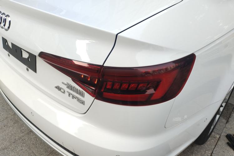 Used Audi A4L 2019 40 TFSI Fashion Version China V