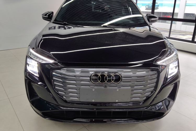 Used Audi Q5 e-tron 2023 40 e-tron Shining Edition Mecha Kit