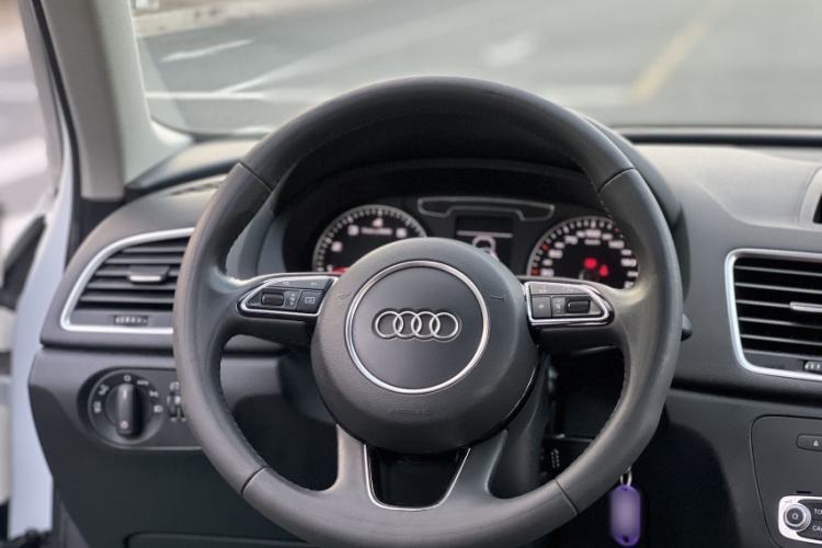 Used Audi Q3 2017 30 TFSI Fashion Model
