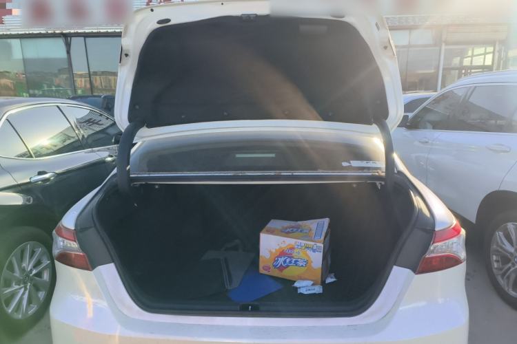 Used Toyota Camry 2019 Revised Version 2.0G Luxury Edition
