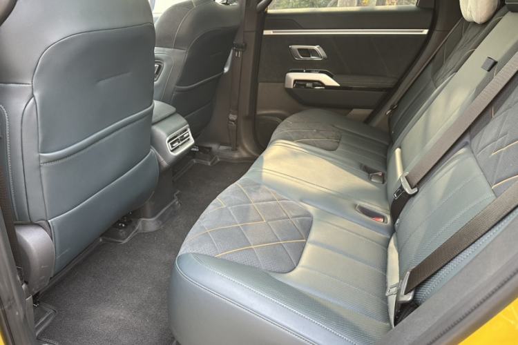 Used  G318 2025 Worry-Free Adventure Edition Four-Wheel Drive Secret Realm Version
