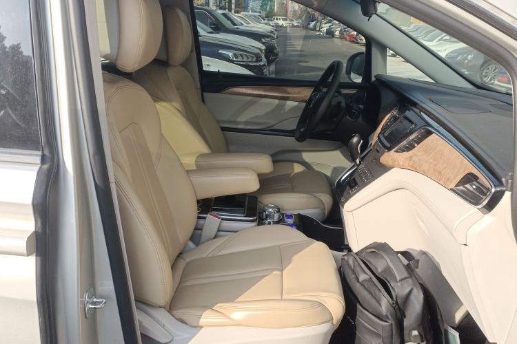 Used Buick GL8 2018 ES 28T Comfort Model China VI Standard
