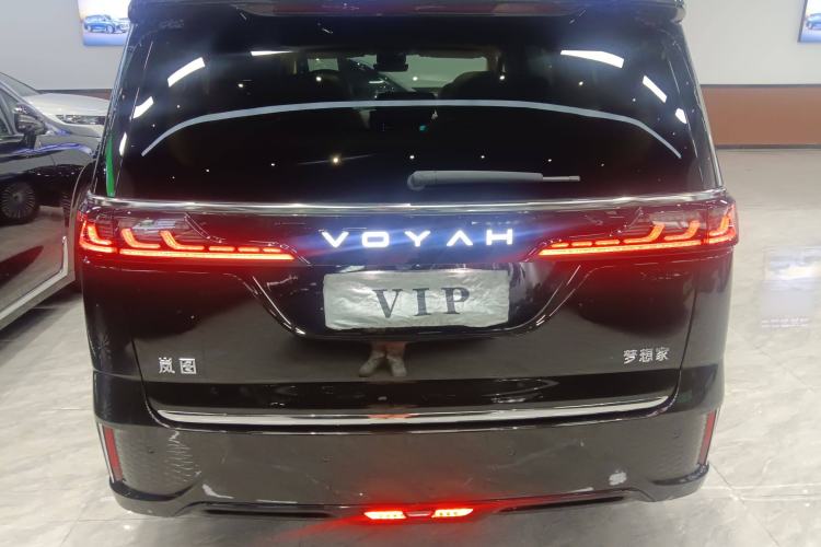 Used VOYAH Dream 2025 PHEV Four-Wheel-Drive Flagship Kunpeng Edition
