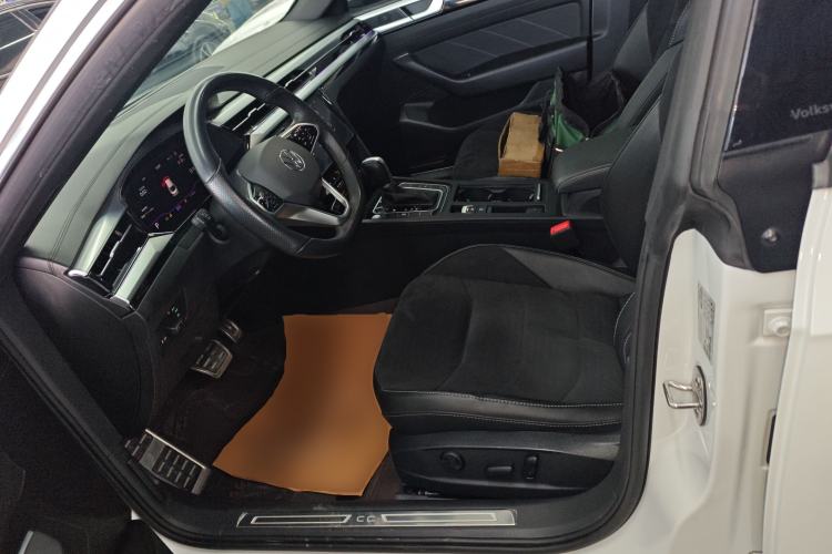 Used Volkswagen FAW-Volkswagen CC 2023 330TSI Ignite Edition