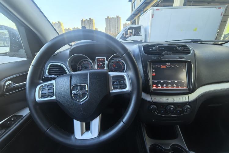 Used Dodge Journey 2013 2.4L Two-Wheel Drive Luxury Version
