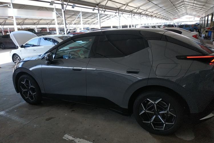 Used Lynk & Co Z20 2025 530 km Range Rear-Wheel Drive Max
