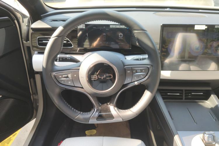 Used BYD Seal 06 New Energy 2024 DM-i 120KM Prestige Model
