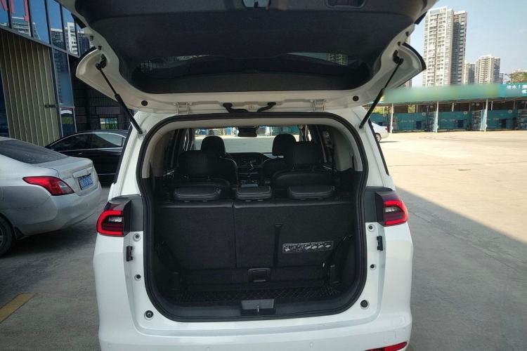 Used GAC Trumpchi M6 2021 PRO 270T DCT Luxury Edition
