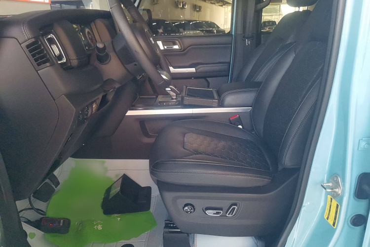 Used  T01 2025 2.0T Changfeng
