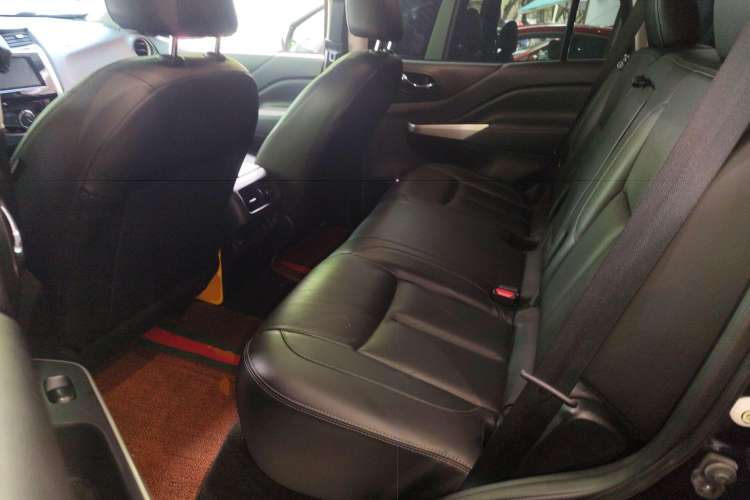 Used Nissan Terra 2020 2.5L XL Upper Automatic Two-Wheel Drive Luxury Edition
