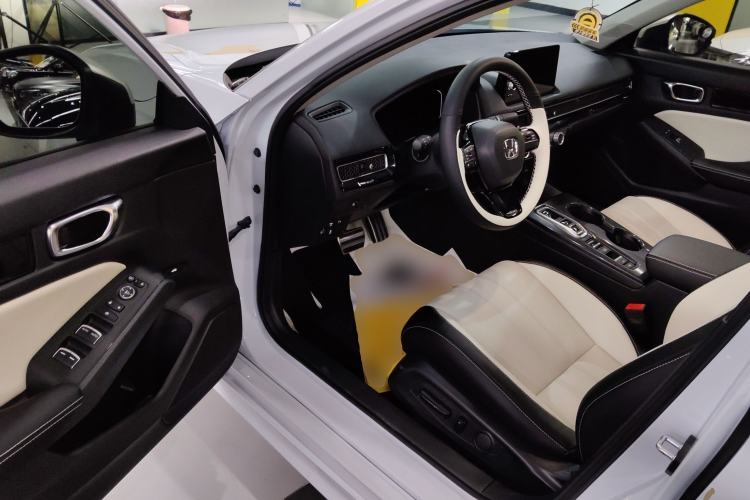 Used Honda Civic 2023 2.0L eHEV Pioneer Edition
