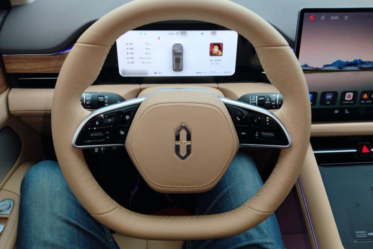 Used Hima AITO M7 2024 1.5T Intelligent Driving Rear-Drive Pro Version 5 Seats
