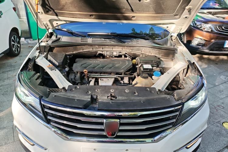 Used Roewe RX5 2016 30T Two-Wheel Drive Automatic Internet Smart Edition
