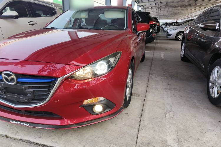 Used Mazda Mazda 3 Axela 2014 Sedan 1.5L Automatic Luxury Model
