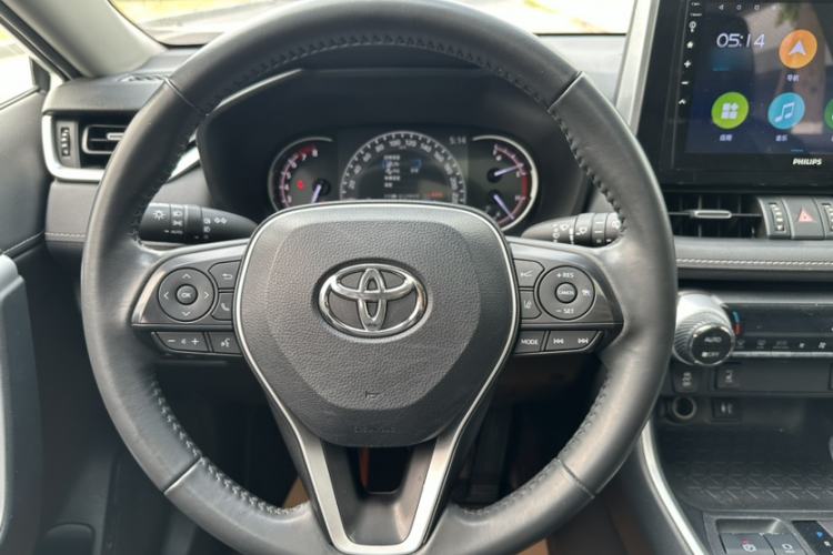 Used Toyota RAV4 2020 2.0L CVT Two-Wheel Drive Fashion PLUS Edition
