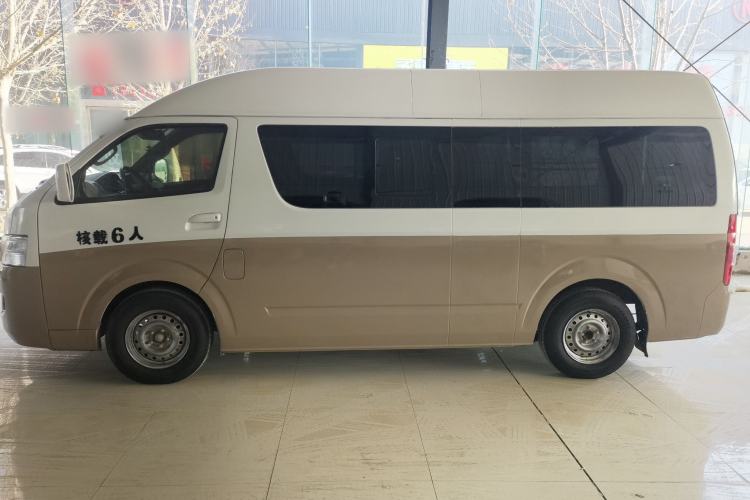 Used Foton Scenic G7 2016 2.0L Commercial Version Long Wheelbase High Roof – 4Q20M
