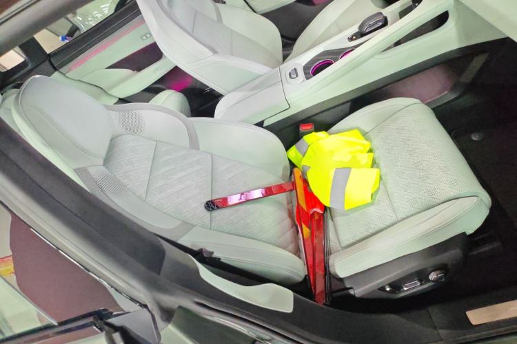 Used Zeekr 001 2025 WE Edition 95 kWh All-Wheel Drive